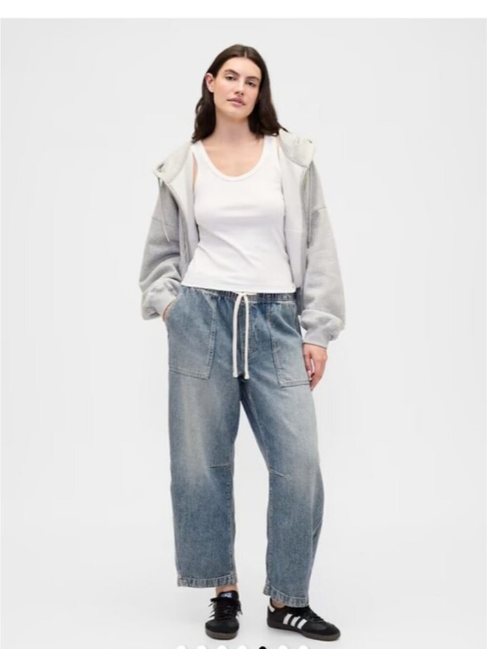 GAP Women's Light Wash Relaxed Drawstring Barrel Jeans - Picture 2 of 11